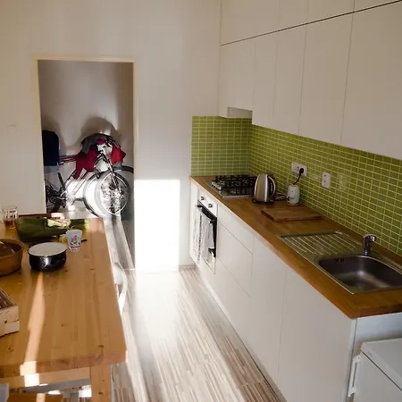 Full Of Light Homestay Prague